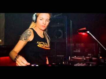 Miss Djax live @ Matrix 01.04.2000