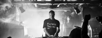 THOMAS SCHUMACHER Essentials MIX (Mixed by Frank Spector)