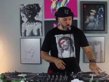 Roger Sanchez – Live from Miami (Glitterbox Virtual Festival)