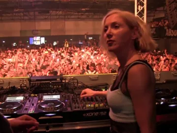 ELLEN ALLIEN dj set @ UNLOCKED party MOB disco theatre