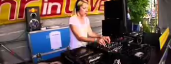 Klaudia Gawlas Live @ Ruhr in Love 2012 – Abstract