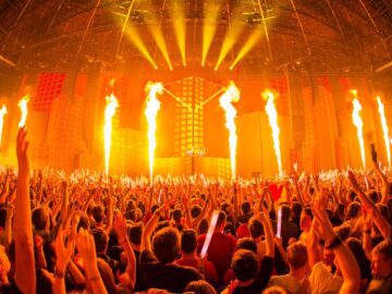 Dimitri Vegas & Like Mike – Bringing Home The Madness