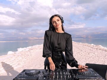 Korolova – Live @ Dead Sea, Israel 4K / Melodic