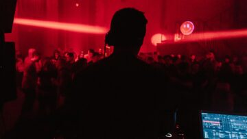 techno-party-featured-28.jpg