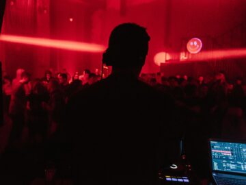techno-party-featured-28.jpg
