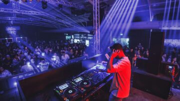 techno-party-featured-23.jpg